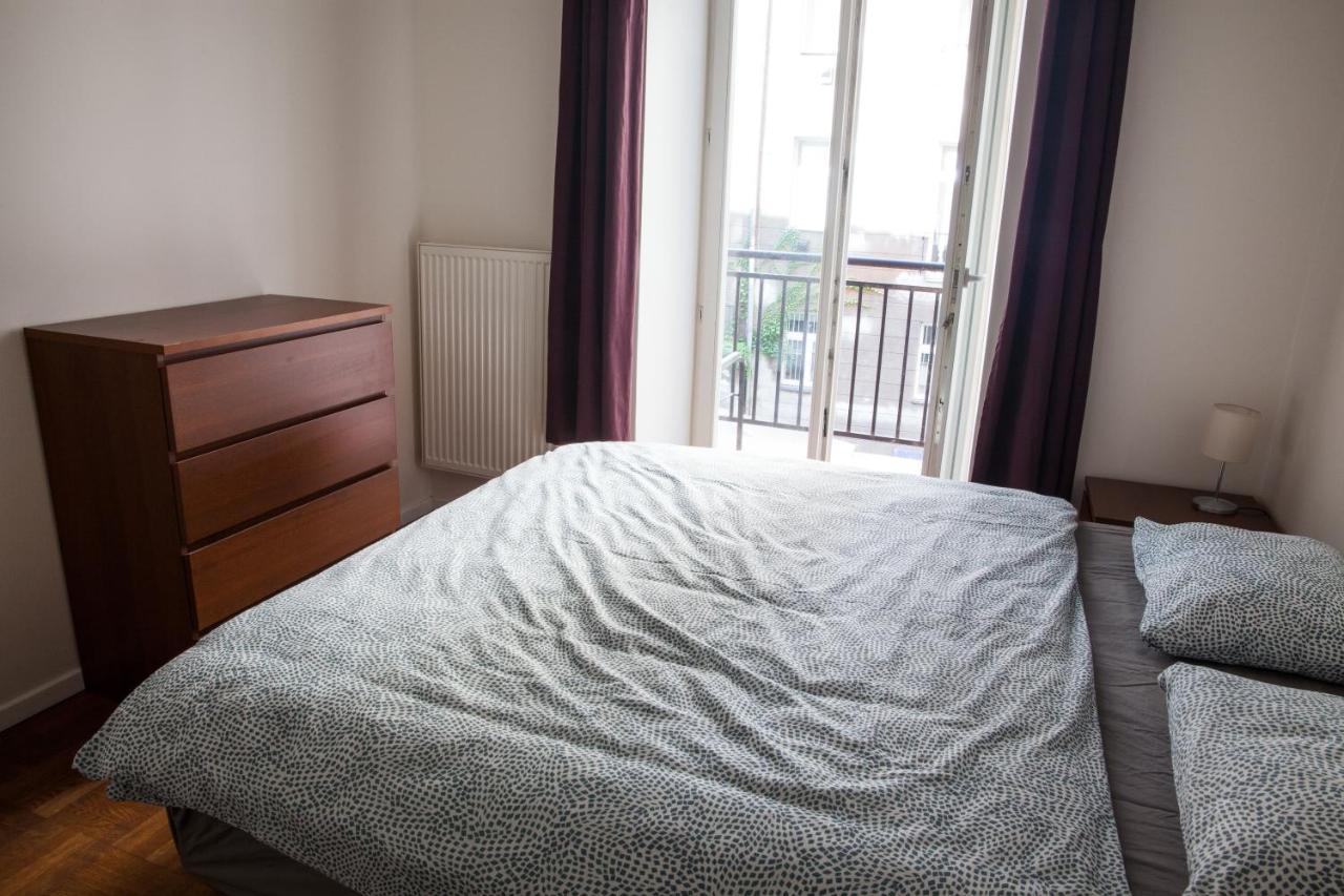 2B Pechackova Family Apartment With Balcony By The River Prague Ngoại thất bức ảnh