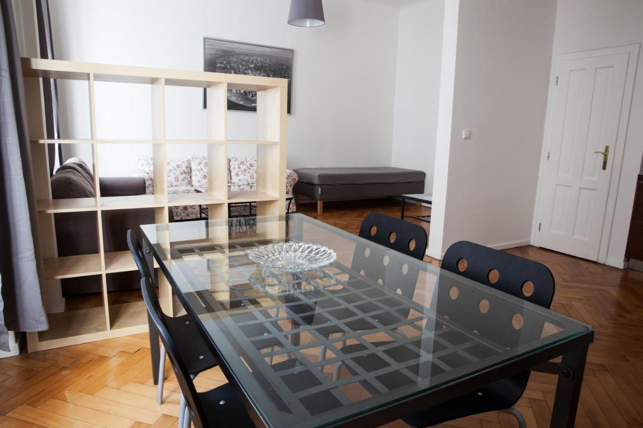 2B Pechackova Family Apartment With Balcony By The River Prague Ngoại thất bức ảnh